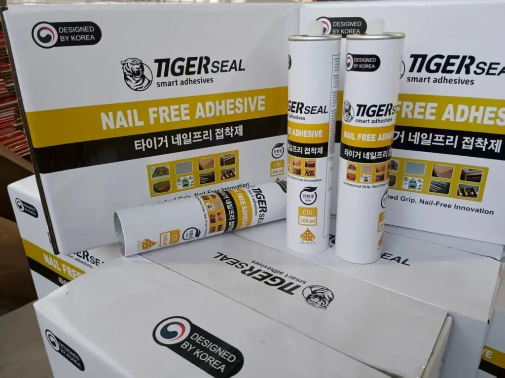 Wall Paper Accessories